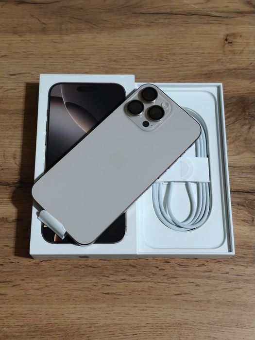 iPhone 16 Pro Max 256 gb ёмкость 100