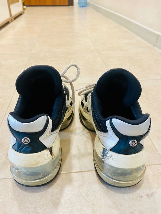 Сникърски Michael Kors