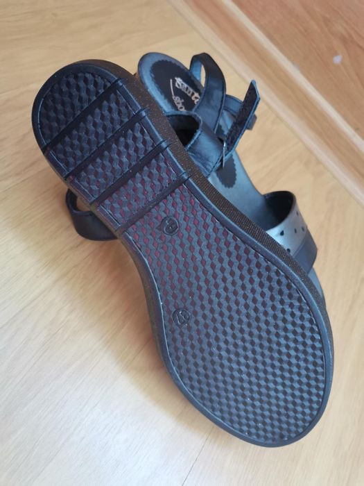 Нови дамски сандали естествена кожа