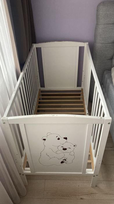 Бебешко легло с матрак и обиколник