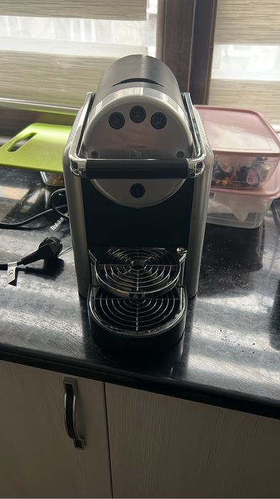 Espressor nespresso zenius profesional