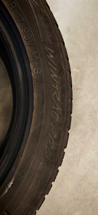 Продавам 4 броя зимни гуми VREDESTEIN  WINTRAC PRO 205/55/17