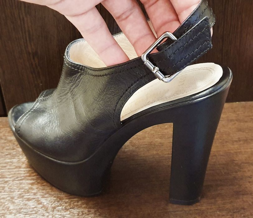 Качественные босоножки