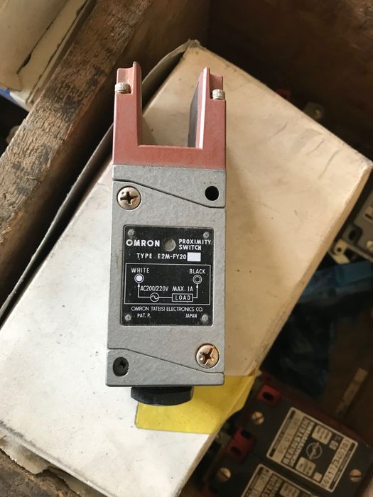 Индуктивен датчик (сензор) Omron Япония