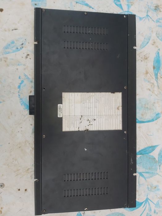 Продам усилитель на фронт Кикс