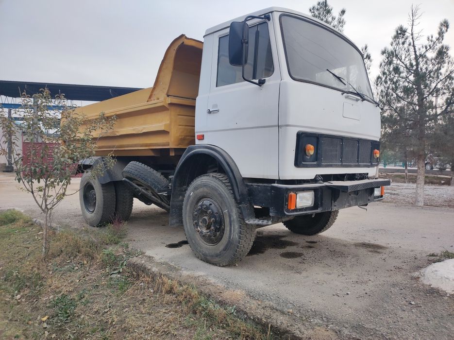 Маз самосвал сотилади