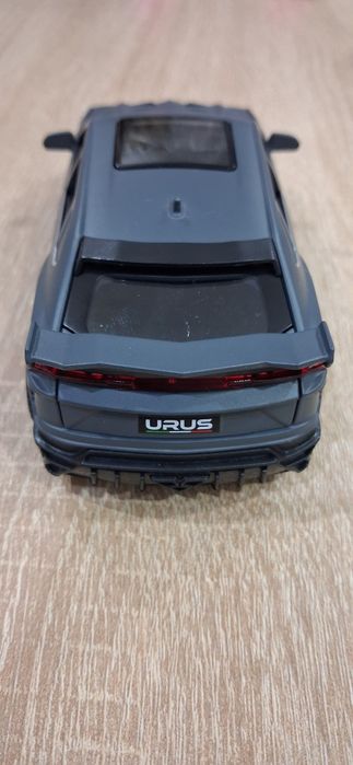 Mașinuța metalica, Lamborghini Urus