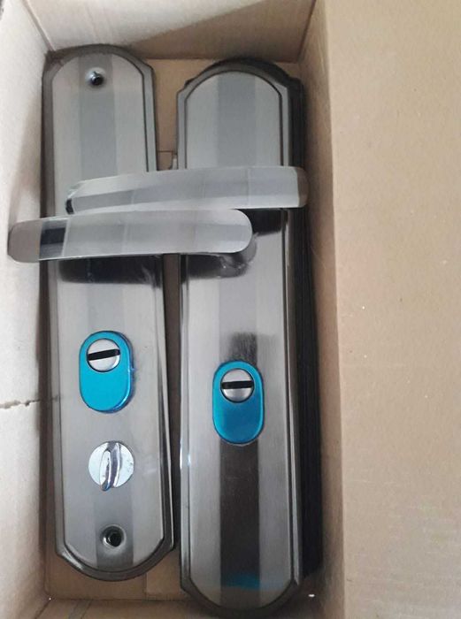 RFID чип презаписваем за входни врати и асансьори