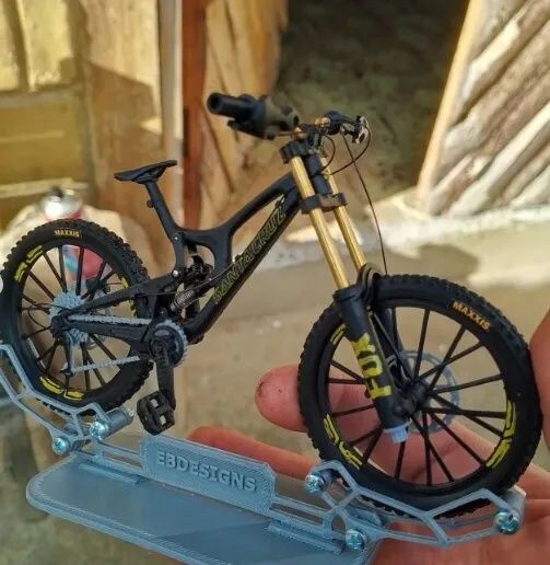 Santa cruz v10 Игрушка