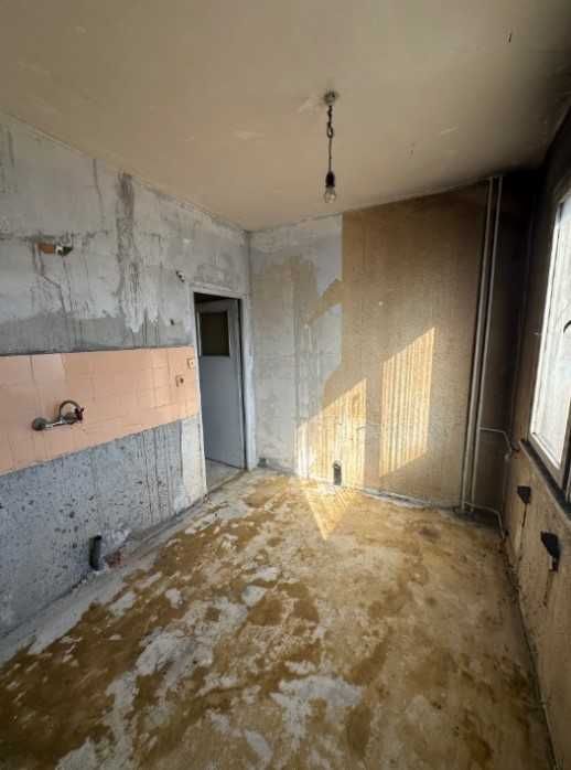 Продава се Двустаен апартамент в София, Изток - 45 кв.м за 2489 €/кв.м - Снимка #2