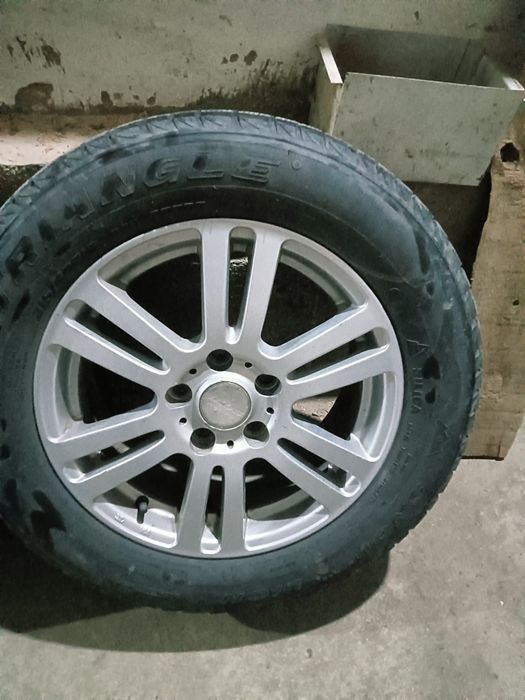Продается шина с диской 215/60/16