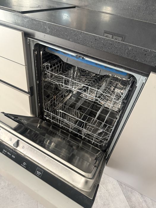 Посудамойка Electrolux