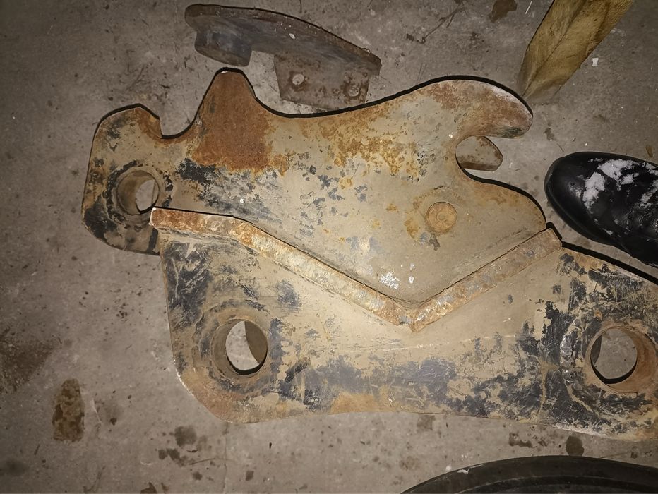 Продается быстросъем на экскаватор 3в1