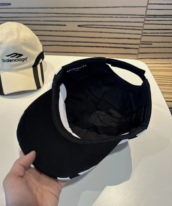 Кепка balenciaga с пиндодо