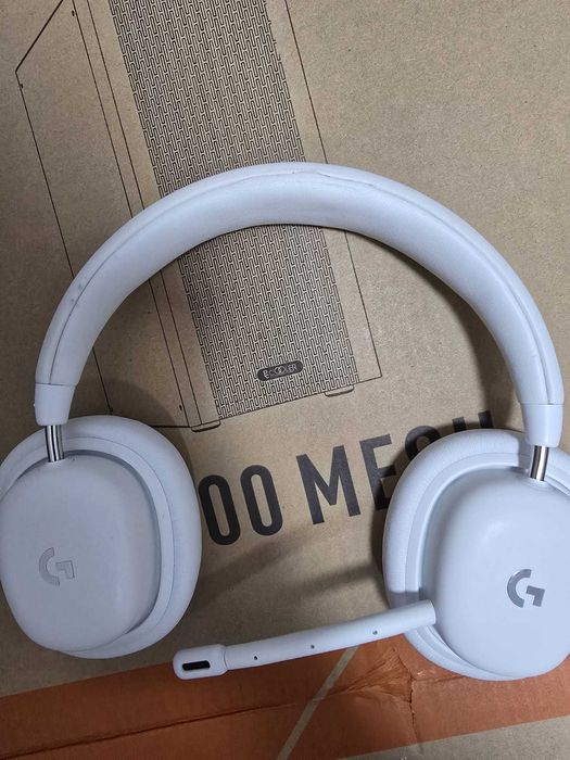 Casti logitech gaming g735