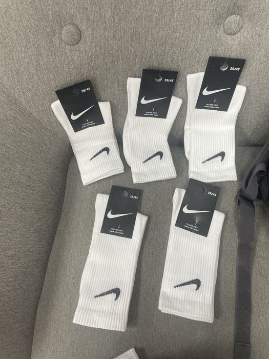 Бели Чорапи Nike