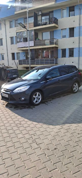 Vând Ford focus 2