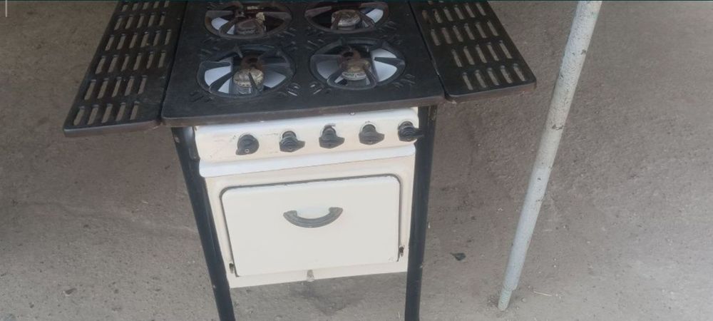 Oshxona buyumlari arzonro bervoraman
Gaz plita ishlashga tayyor, tayyo