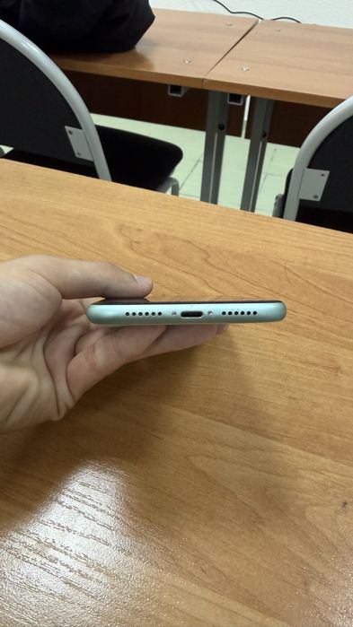 Продаю iPhone 11 128gb 75% AKB