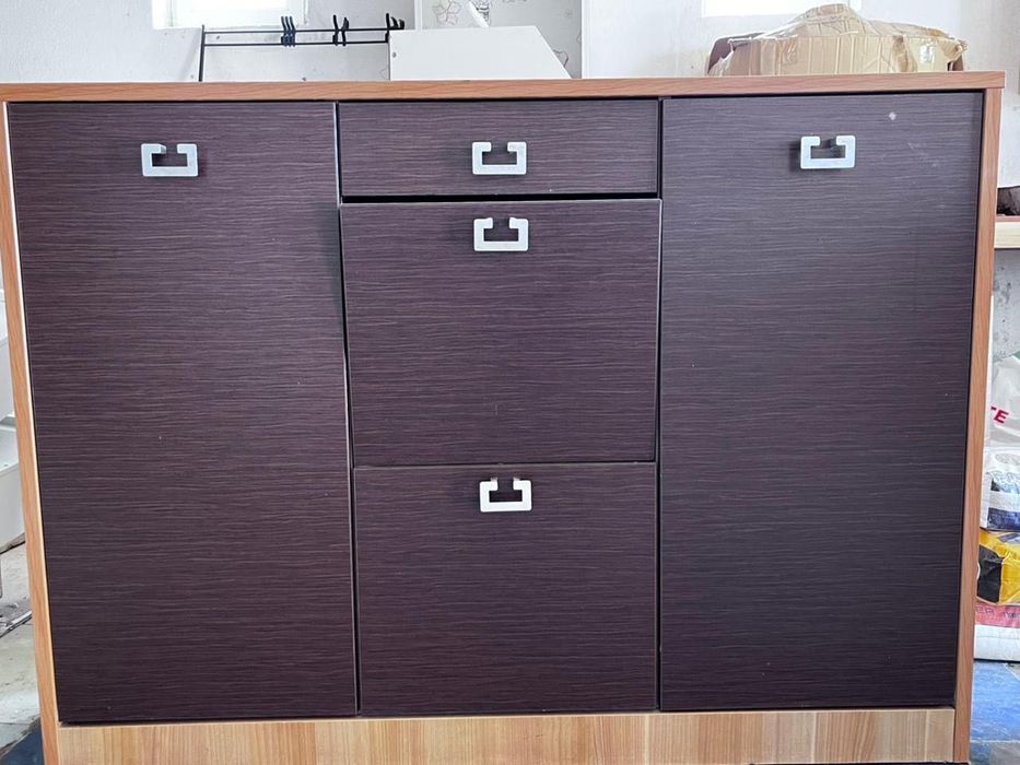 Продается обувница