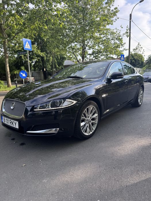 Jaguar XF impecabil