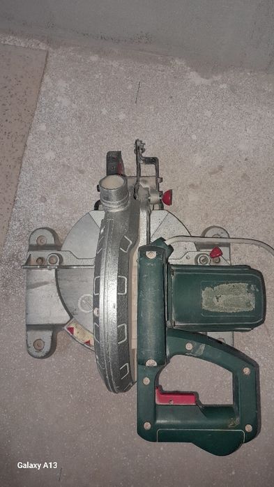 Продам торцовочная пила