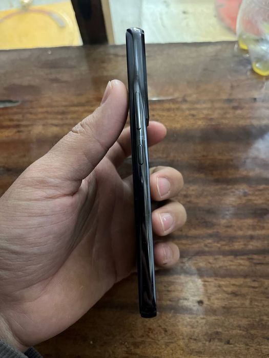 Samsung  S 22   8/256