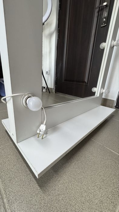 Зеркало передвижное