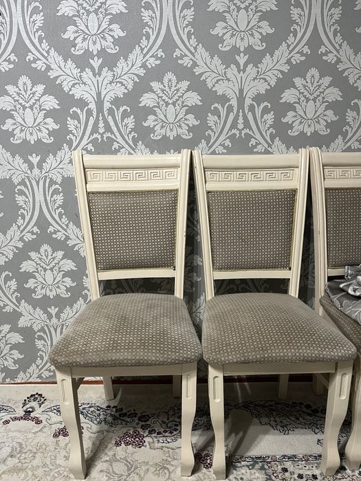 Стулья в отличном состоянии