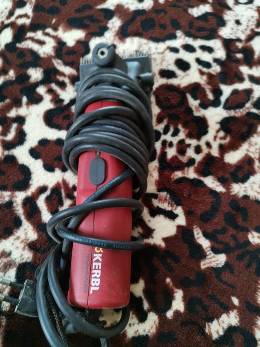 Mașina de tuns pentru Cai