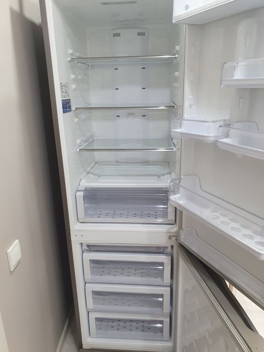 Продам холодильник