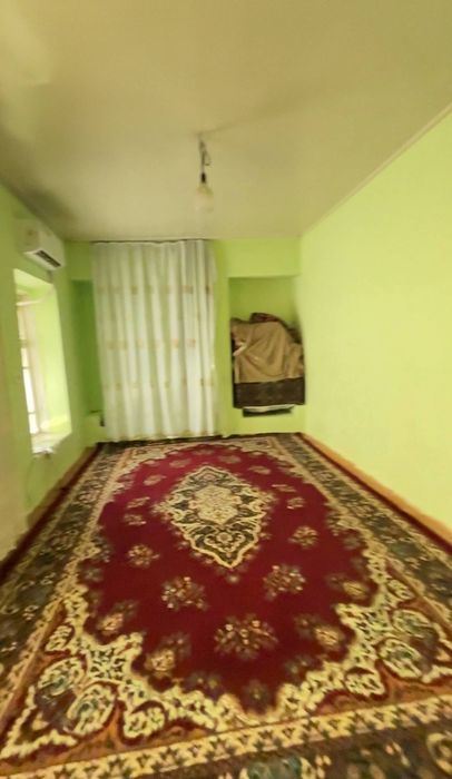 Продается дом земля 2,5 соток городе