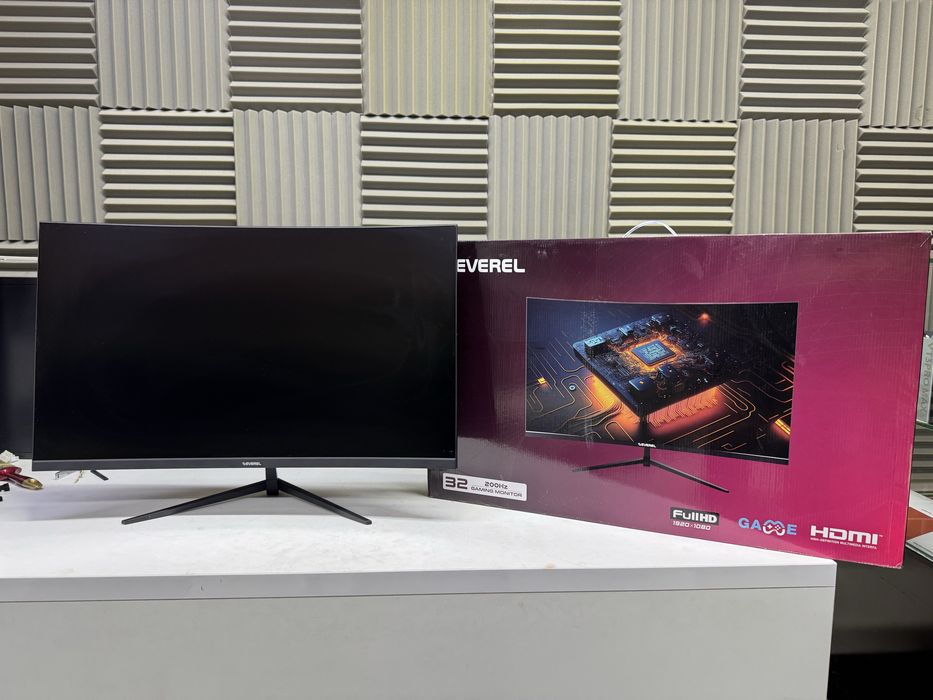 Monitor Everel 32 200hz curved