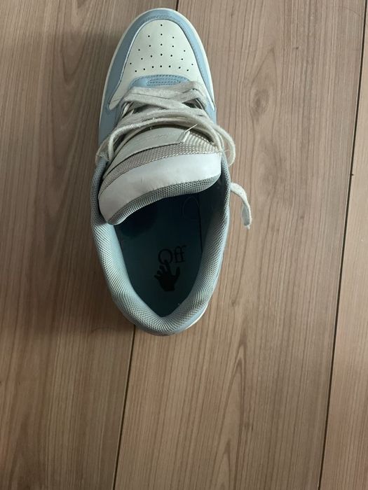 Adidasi off white out off office