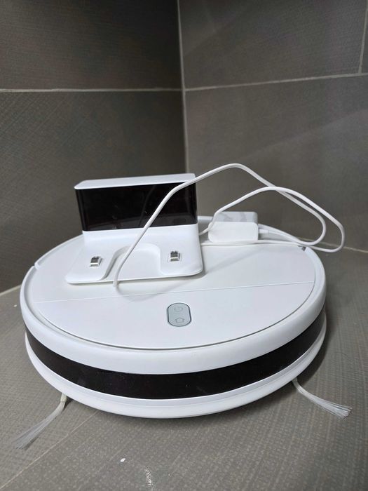 Прахосмукачка робот Xiaomi Mi Robot Vacuum Mop Essential