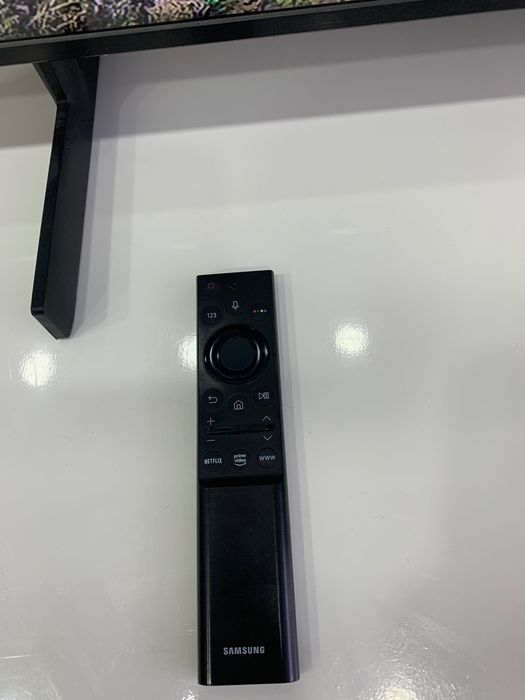 Телевизор Samsung UE50U8000U 127 см