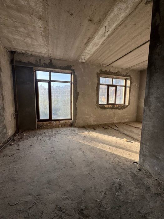 Продается 2-комнатная квартира, массив Хумаюн