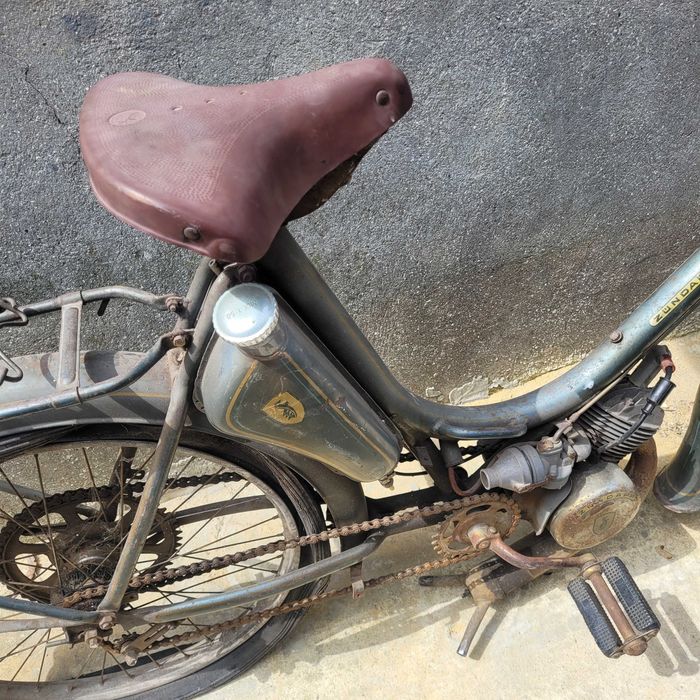 Моторче с педали от 50-те години цюндап