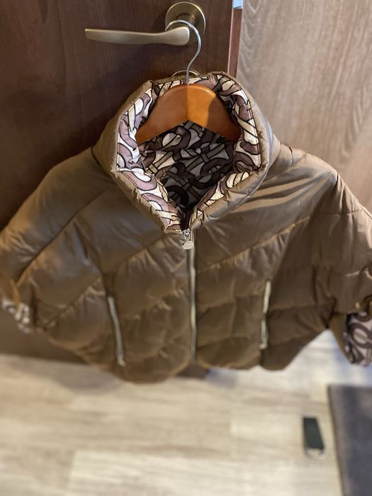 Geaca cu maneci trei sferturi