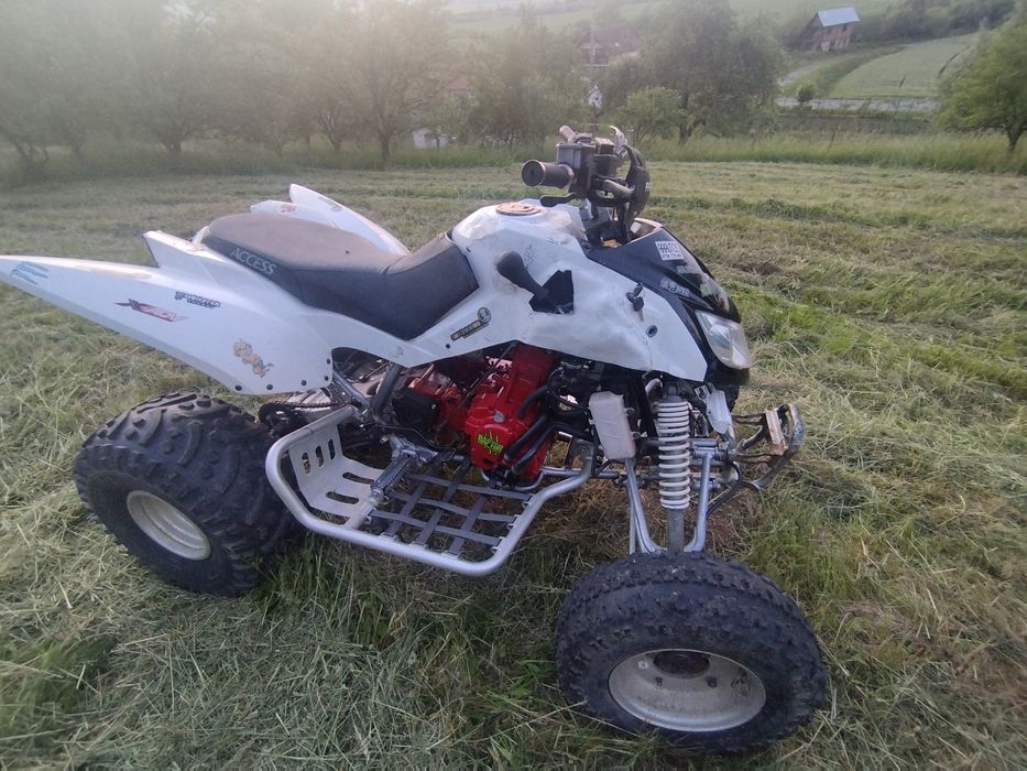 URGENT  Quad Acces Motor Tomahowk 300CC