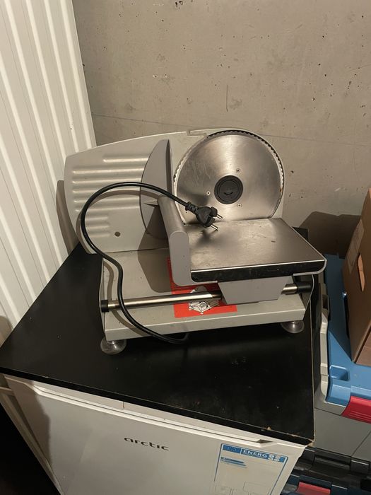 Feliator semiprofesional