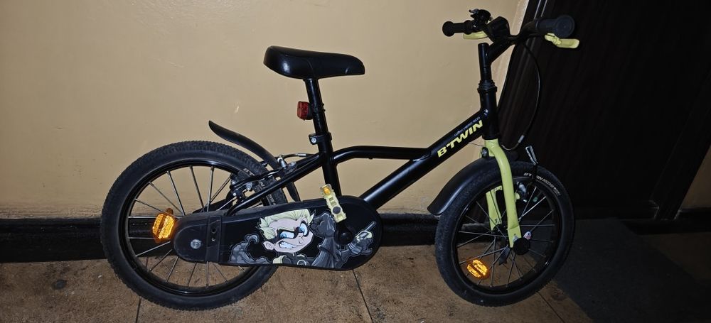 Bicicleta copii Btwin Dark Hero 500