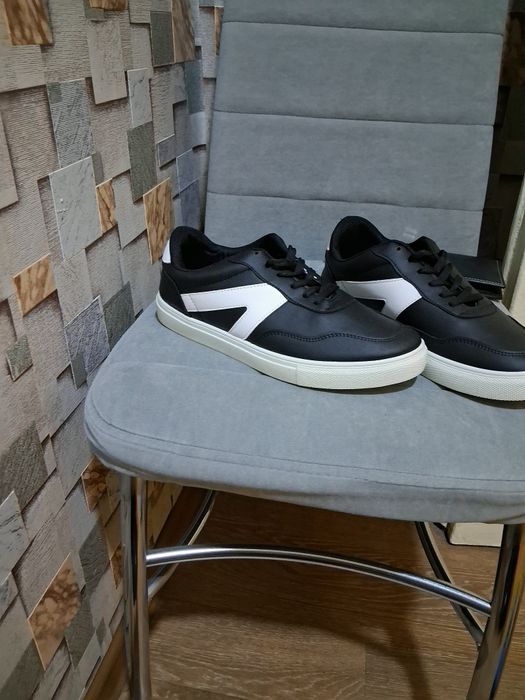 Кроссовки, Кроссовки