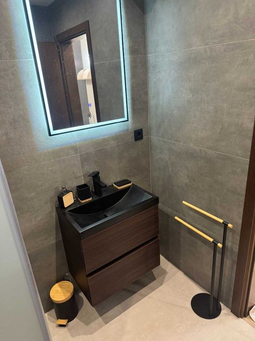 Дава се под наем Двустаен апартамент в София, Хиподрума - 94 кв.м за 1700 € - Снимка #12