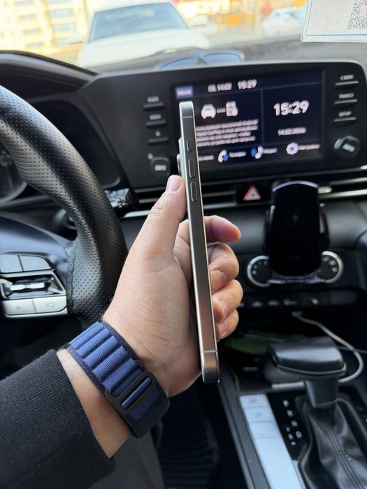 iPhone 16 Pro Max 256GB в идеальном состоянии