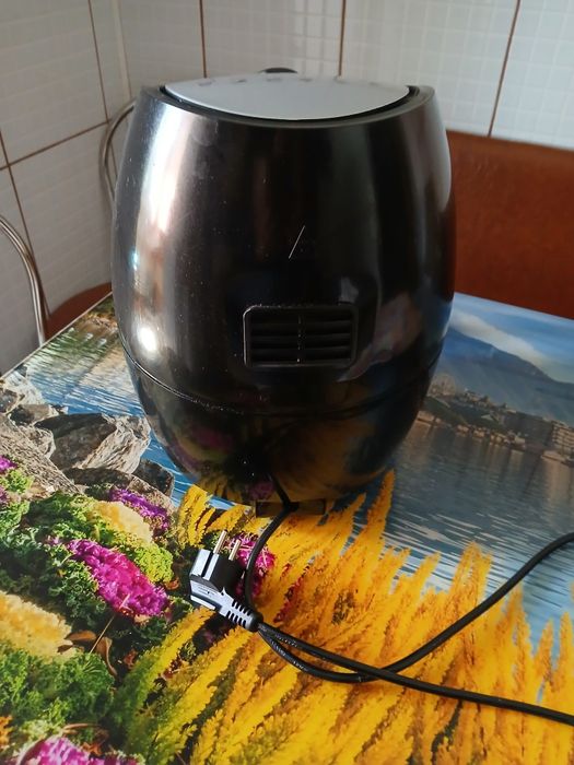 Friteuza air  fryer