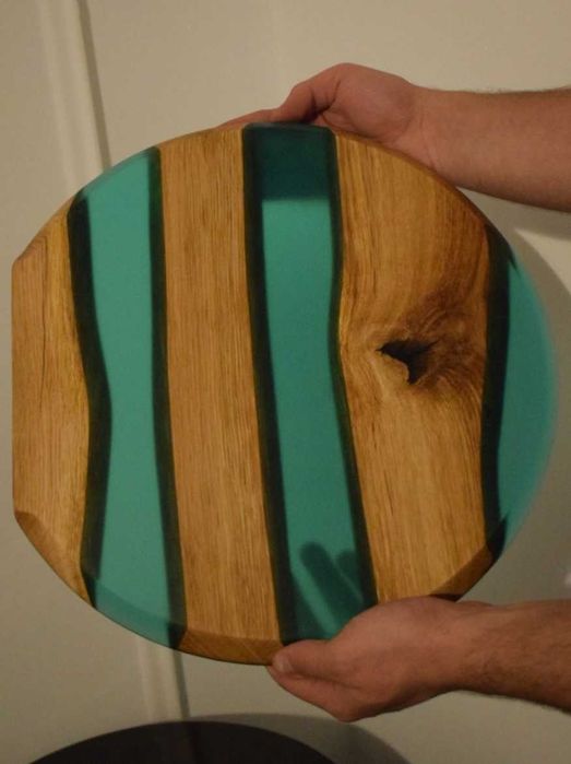 Platou din lemn de stejar si  rășină epoxidică