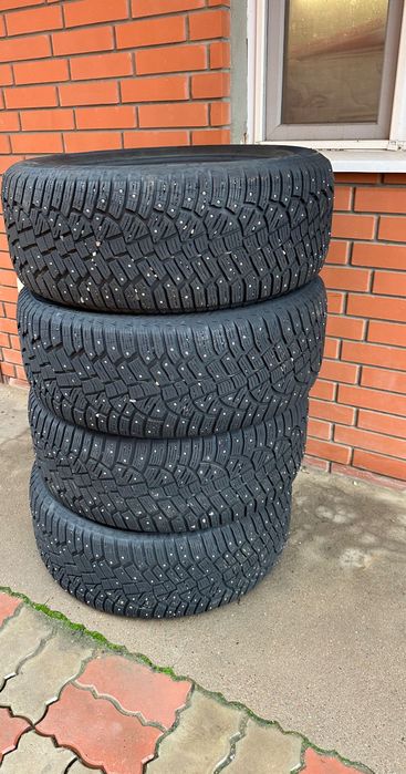 Продам зимние шины, почти новые, отличного качества