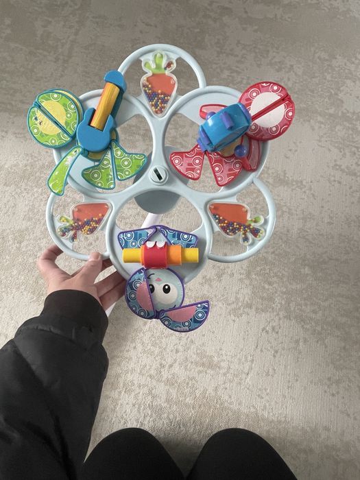 Въртяща играчка за бебешко легло