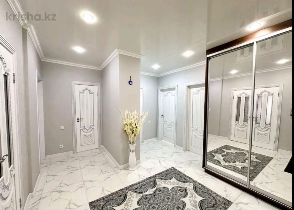 Продам трехкомнатную квартиру